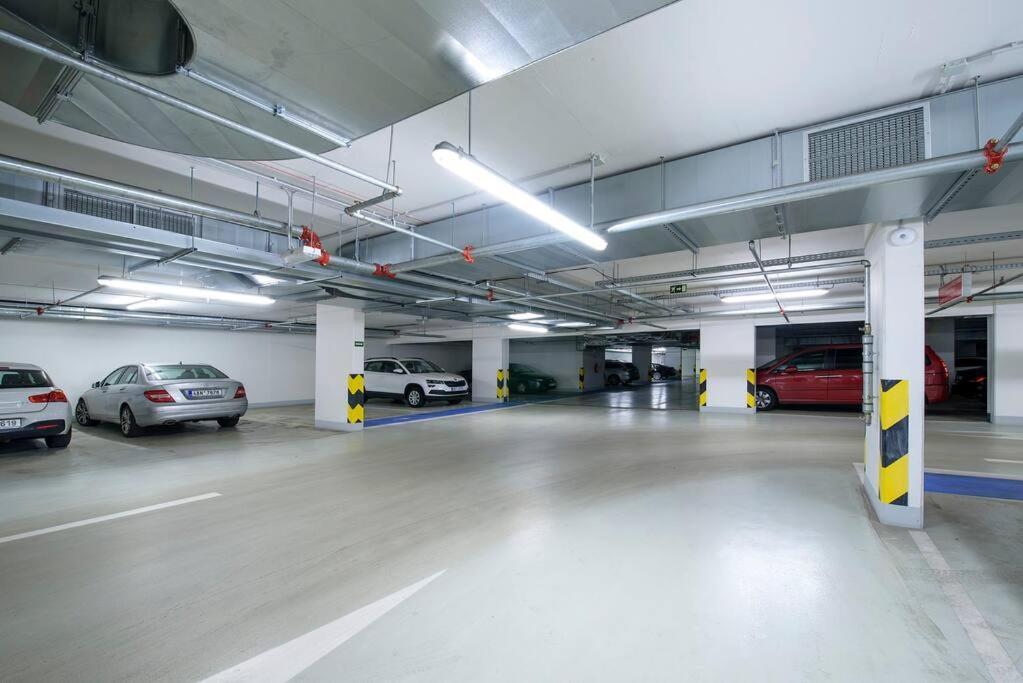 Centrum Park Studio Prague Ngoại thất bức ảnh