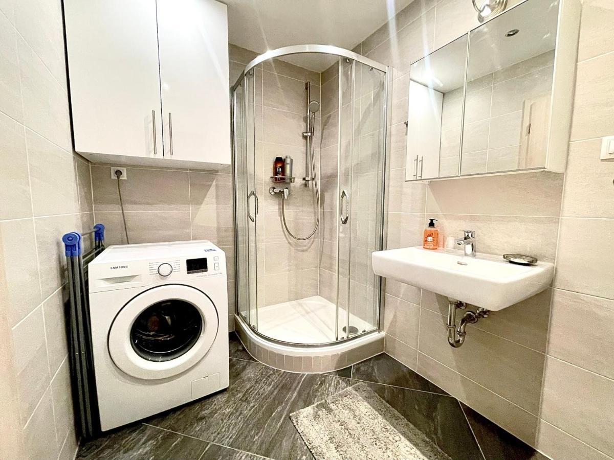 Centrum Park Studio Prague Ngoại thất bức ảnh